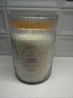 NEW CA Candle Studios No 17 Amber Saffron candle